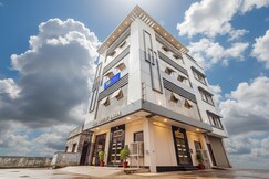 FabHotel Maa Gayatri Sadan - Nr. Pram Mandir / Shree Banke Bihari Temple