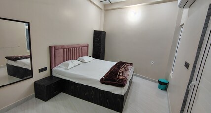 Kushal palace Room Type - Deluxe Room with Air Conditioning