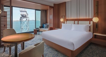 Intercontinental Yokohama Pier 8 Room Type - 1 King Classic Club Lounge Access Yokohama Harbour View