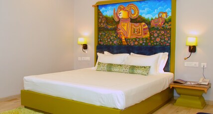 Palm Beach Hotel & Resort Room Type - Art and Craft Premium Room