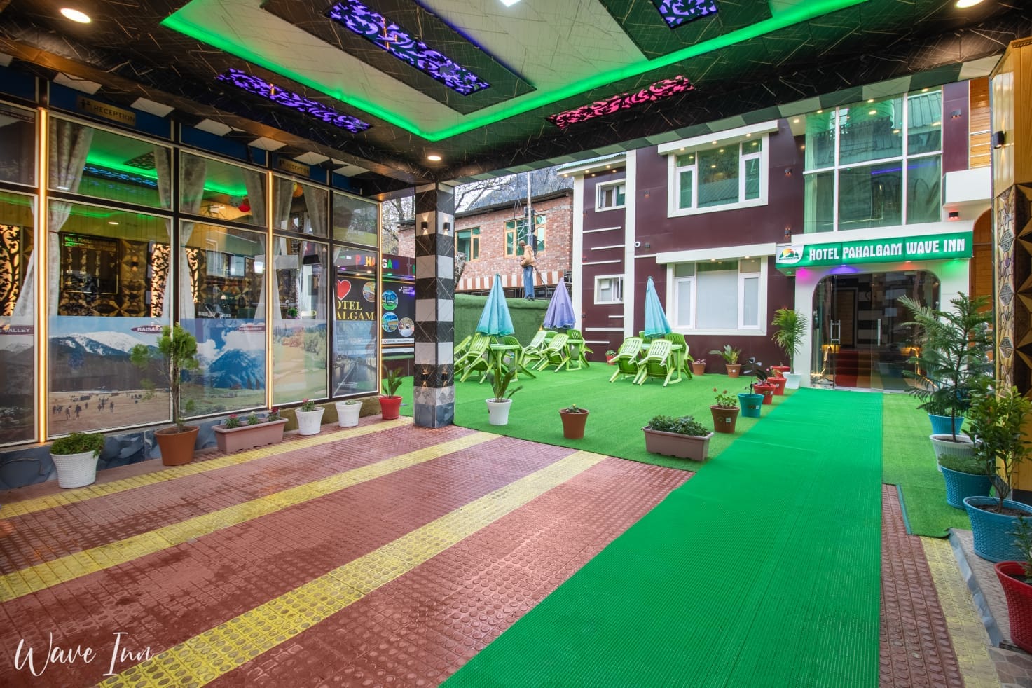 Hotel Pahalgam Wave Inn - Tap to explore photos