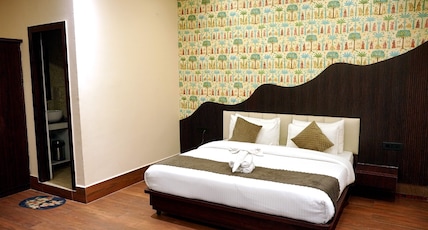 Hotel Chhaya Room Type - Deluxe Room Hotel Chhaya Room Type - Deluxe Room