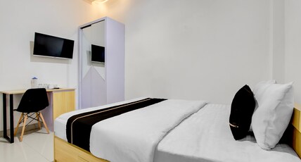 Collection O River House Room Type - Indonesia Deluxe Double
