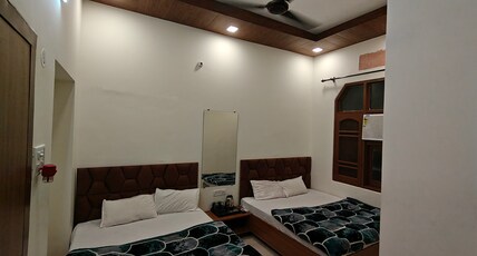 Blessing Stay | 100 m from Golden Temple Room Type - Triple Room