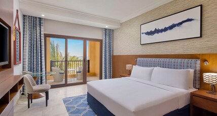 DoubleTree by Hilton Resort  & Spa Marjan Island Room Type - KING ACCESSIBLE GUEST ROOM