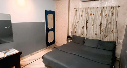 hotel kundan palace Room Type - DELUXE