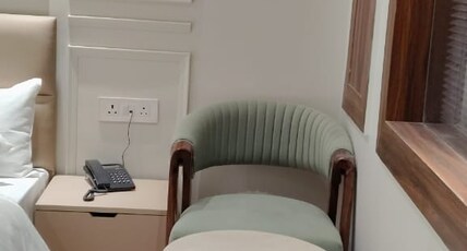 Hotel Amar Palace Room Type - Deluxe Room