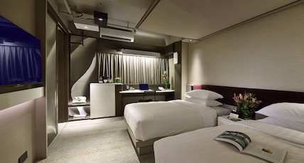 Xi Hotel Room Type - Superior Twin Room