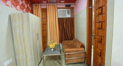 HOTEL - BNB PALACE Room Type - Deluxe Room