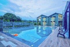 The Cloyster Resort and Spa  With Deep Jungle Trail