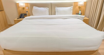 Hotel The Alpine, Aligarh Room Type - Deluxe room