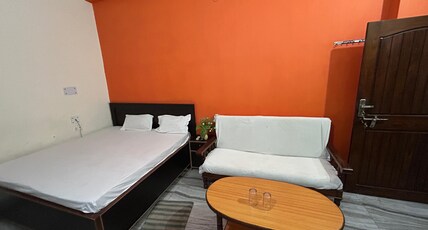 HOTEL KOHINOOR Room Type - Deluxe AC Room with Sofa