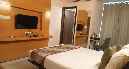 Hotel Nesta Room Type - Deluxe Room with City View