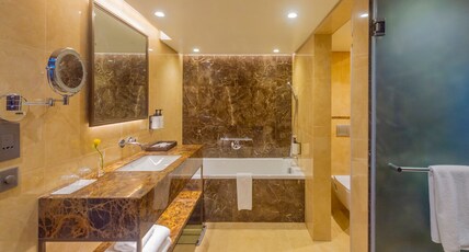 InterContinental LUSAKA Room Type - 2 Twin Junior Suite Club Lounge Access
