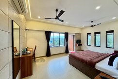 Girivihar Holiday Club - Pure Veg