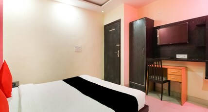 Hotel The Castle Room Type - Deluxe room