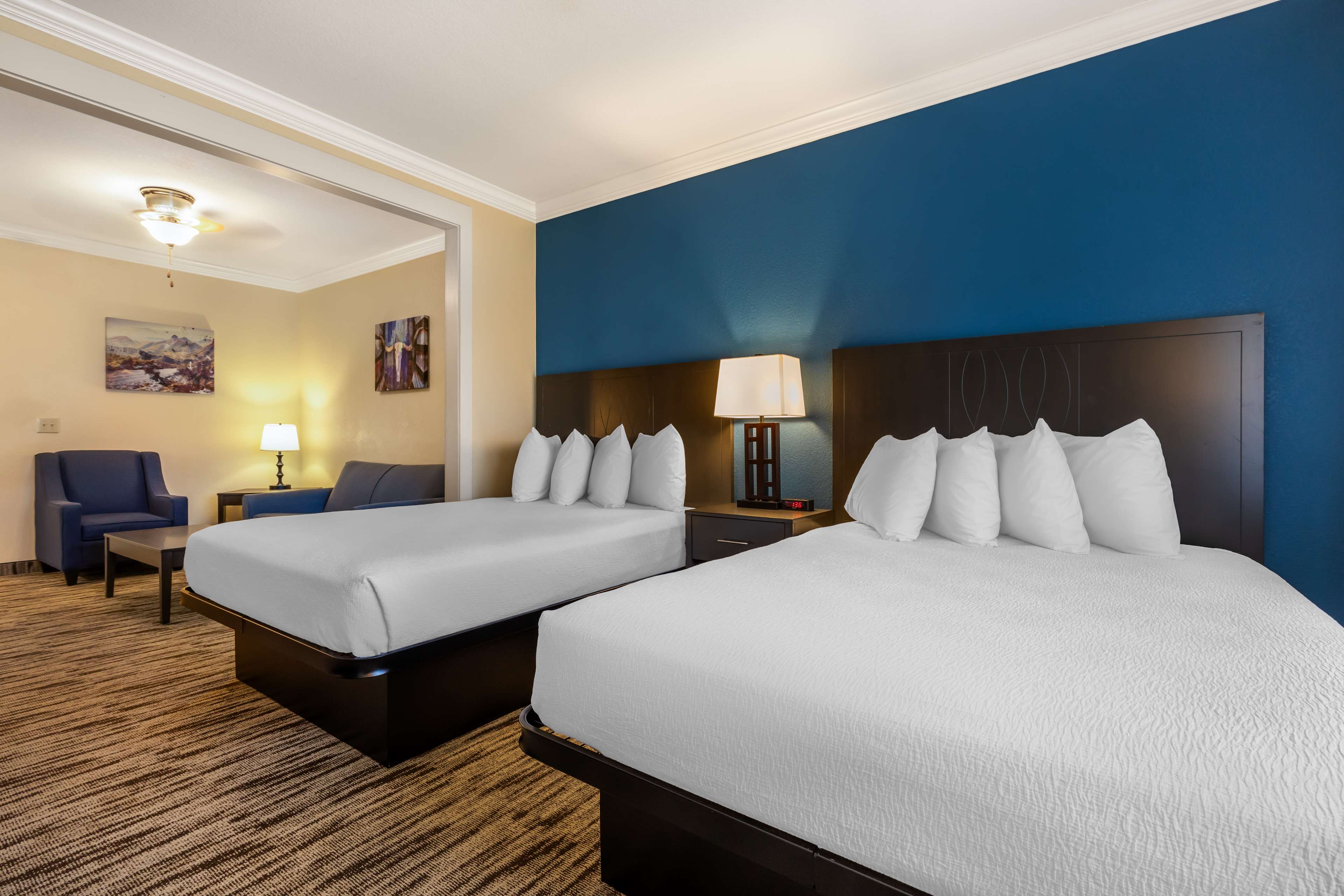 Best Western Dinosaur Valley Inn & Suites - Tap to explore photos