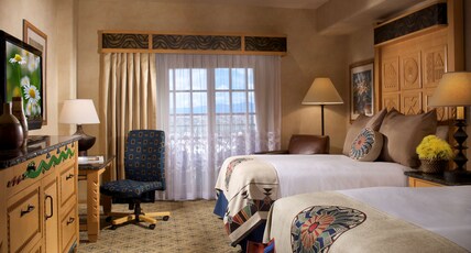 Hilton Santa Fe Buffalo Thunder Room Type - 2 QUEEN HEARING ACCESS