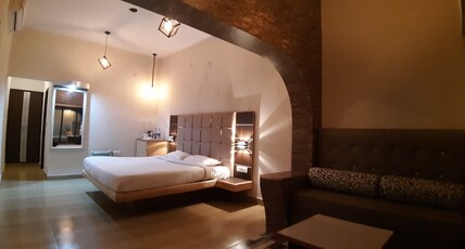 RIO RESORT (A RIVERSIDE) Room Type - Ac Deluxe Family Suit Rooms