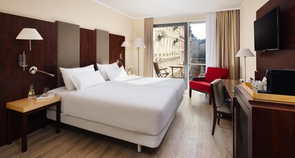 NH Budapest City Room Type - Standard with terrace Extrabed (2AD+1CH)