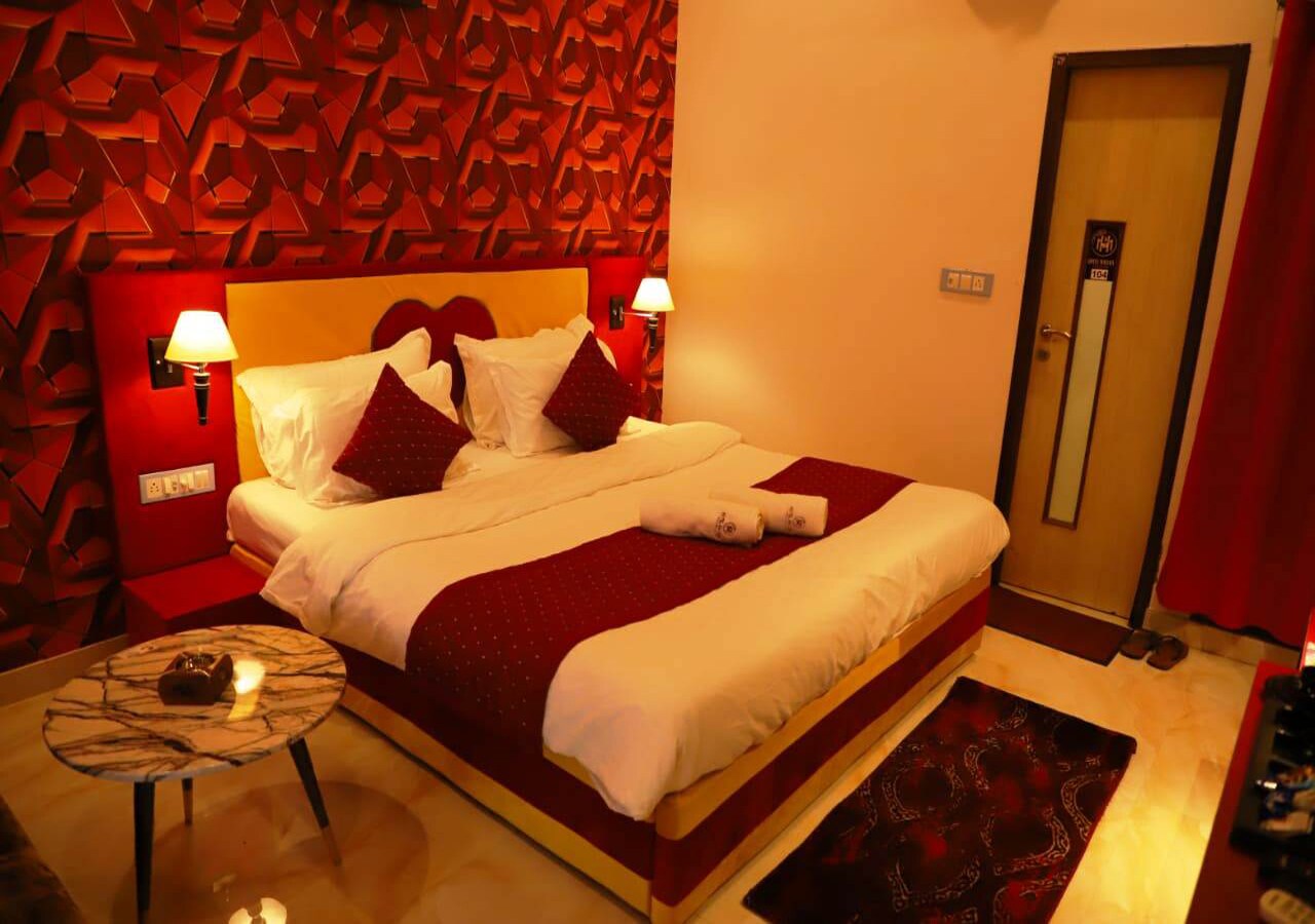 Hotel  Mayura  Pushkar - Tap to explore photos