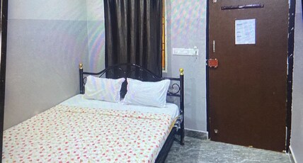 Sri Krishnaa Comfort Room Type - Standard Room