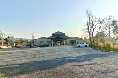Saraiya Resort