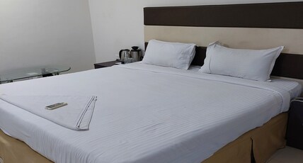 MBK GUEST HOUSE Room Type - Standard Room AC