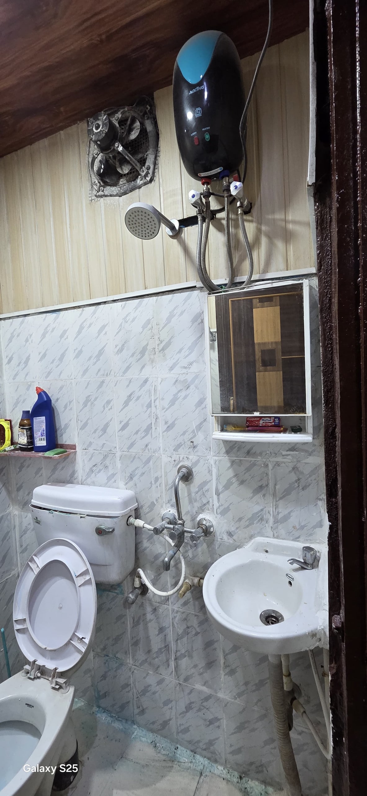 Nupur s Tiny Home - Tap to explore photos
