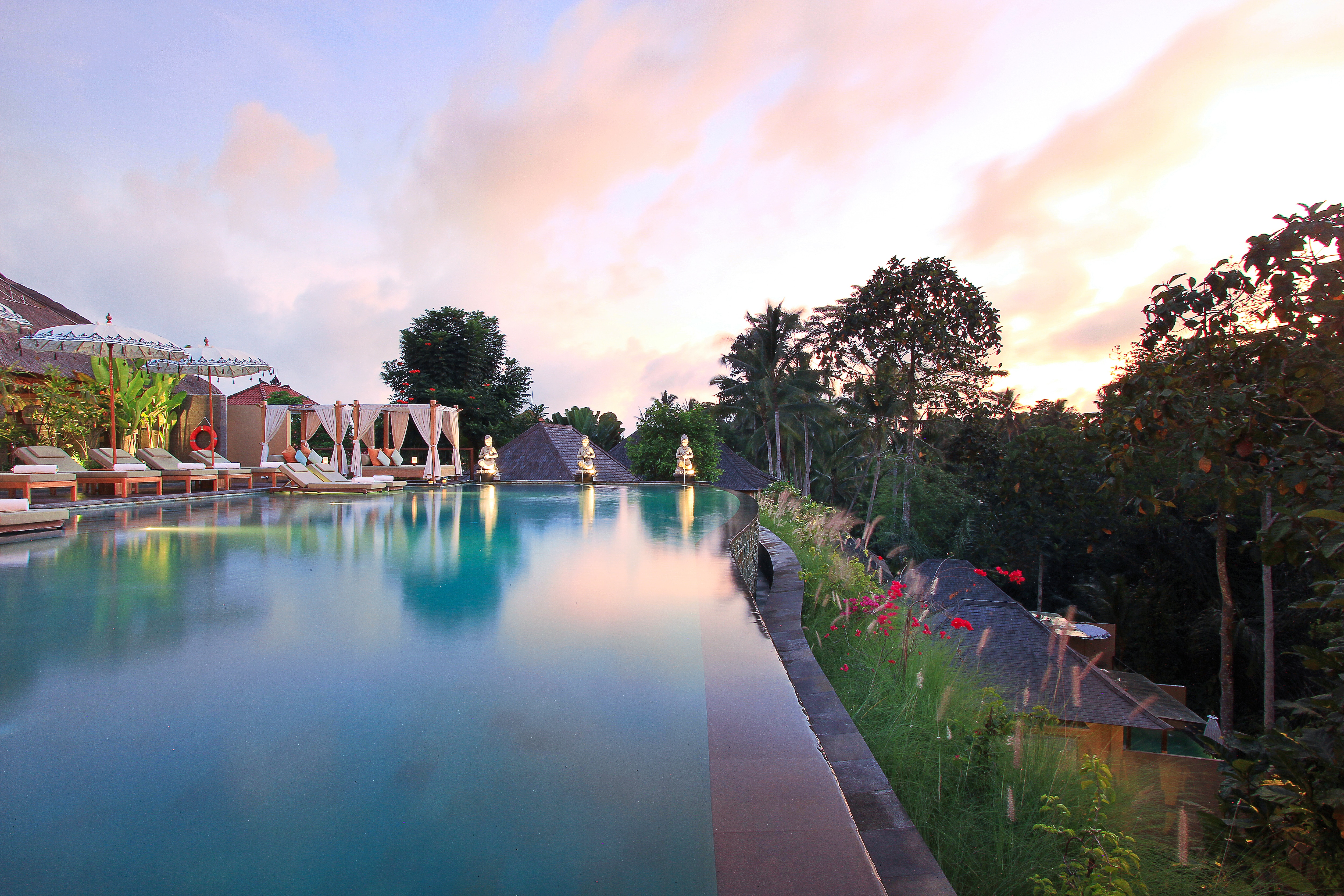 The Sankara Suite & Villas - Tap to explore photos