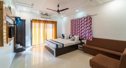Strawberry King Resort Room Type - Deluxe Valley View Room With Balcony ( 1 level) Strawberry King Resort Room Type - Deluxe Valley View Room With Balcony ( 1 level)