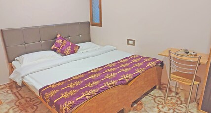 Hotel Ganesha Room Type - Standard Double Bed Fan (NON AC)