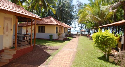 Pears Beach Resort Room Type - Deluxe Room AC Cottage