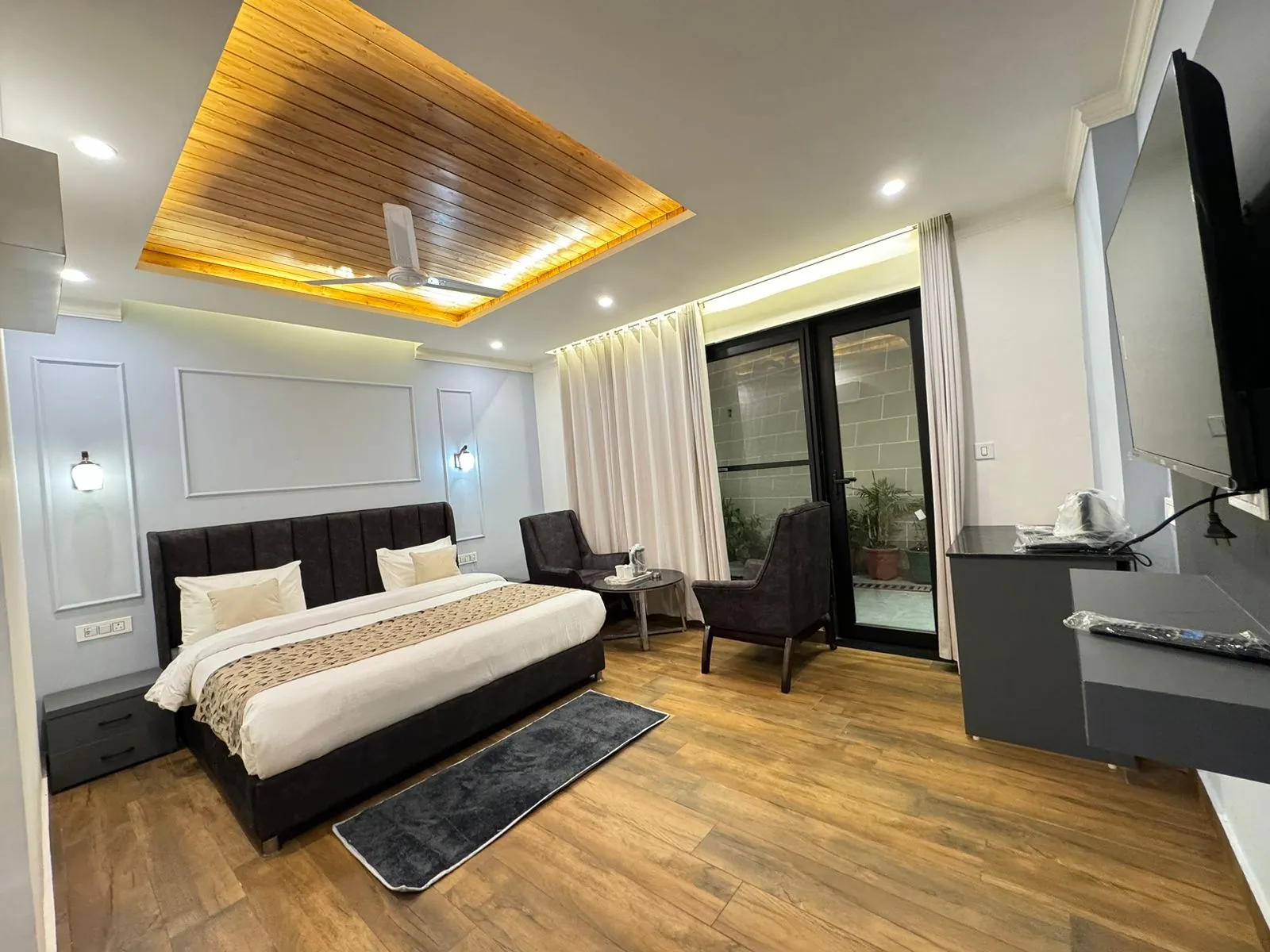 The Westend Stays Mussoorie Room Type - Deluxe Non View