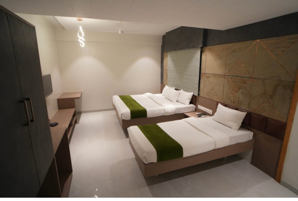 Hotel Modi Samrat - Tap to explore photos