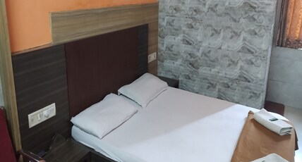 Hotel Raj Inn Room Type - Standard Ac Room