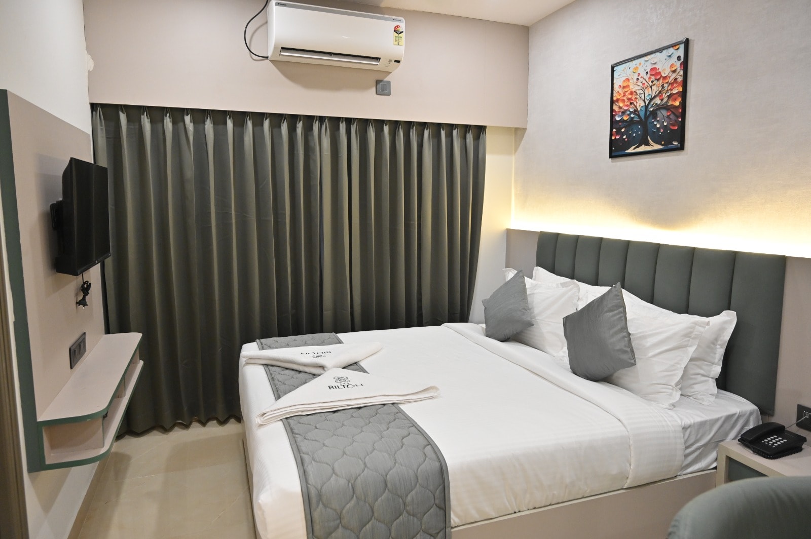 BILTON PREMIUM LUXURY HOTEL KORAMANGALA - Tap to explore photos