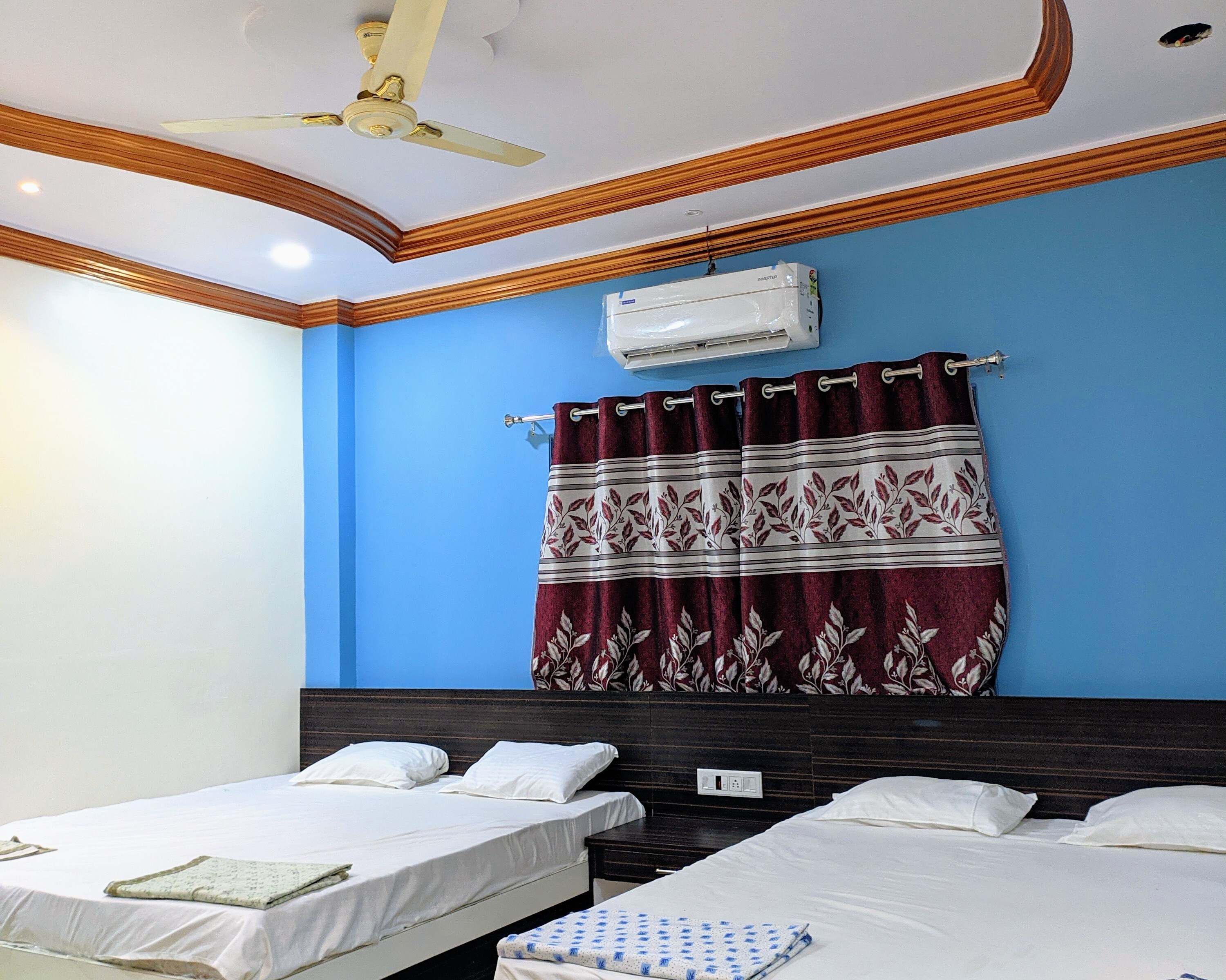 Shree Trilokeshwar Homestay - Tap to explore photos