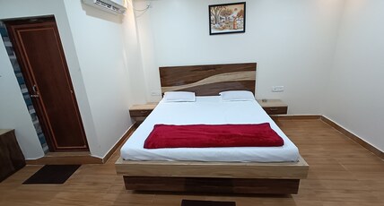 Hotel Kairav Room Type - Deluxe rooms