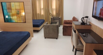 Aman Deluxe Hotel Room Type - Family Suite Room