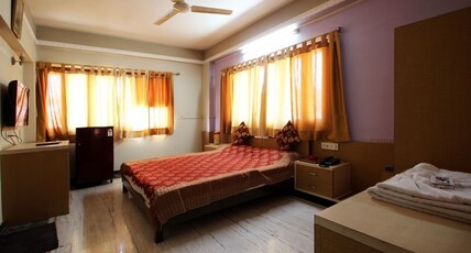 Shrinath Inn Room Type - Luxury Room