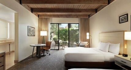 DoubleTree by Hilton Paradise Valley Resort Scottsdale Room Type - 2 QN BEDS ACC BATHTUB