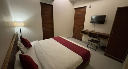 Hotel Solera Room Type - Deluxe Room