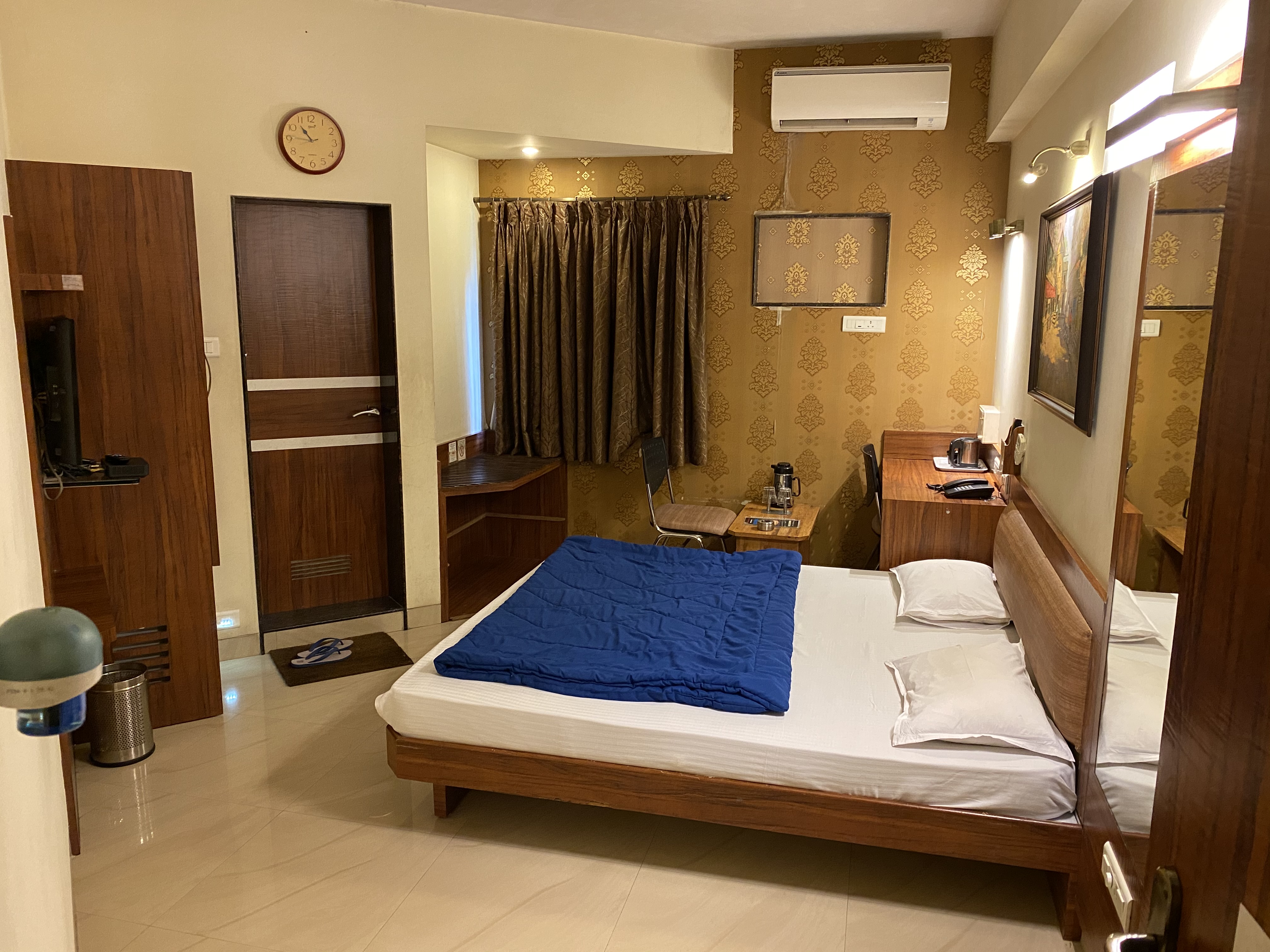 Hotel Panchavati Elite Inn - Tap to explore photos