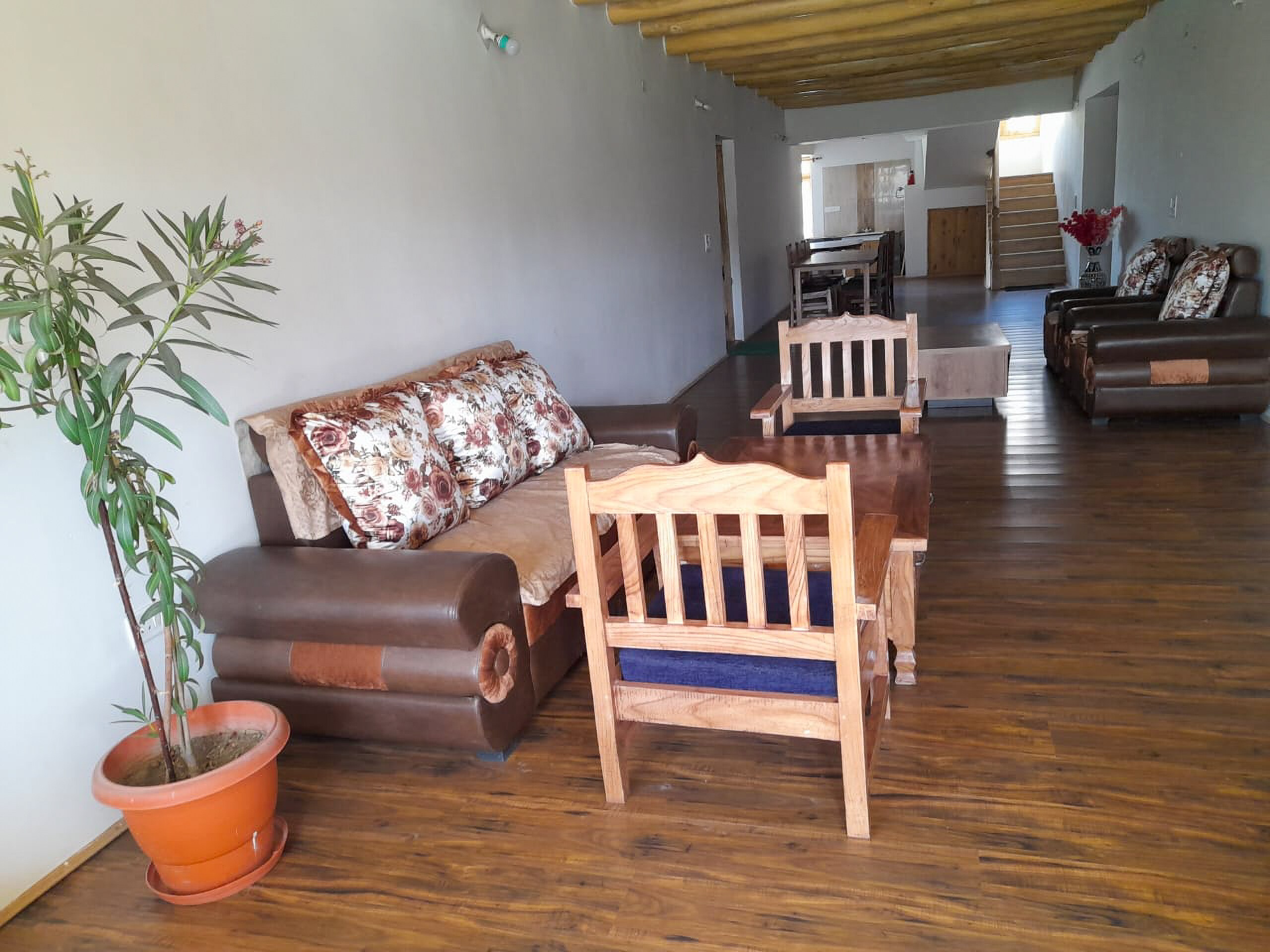 Skit- Khar Holiday Homestay - Tap to explore photos