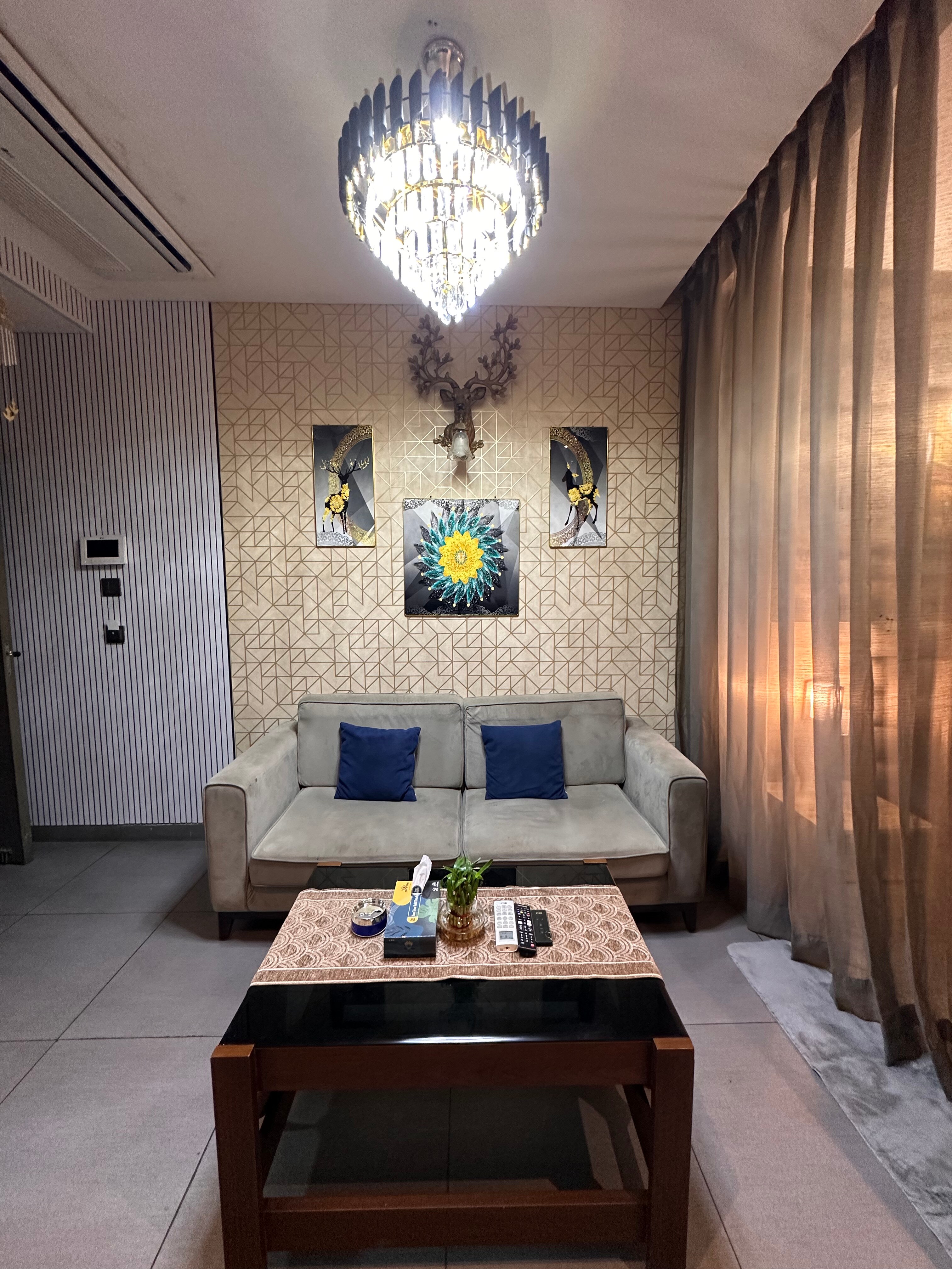 Luxe Aurum Suites- River Panoarama, Supernova - Tap to explore photos