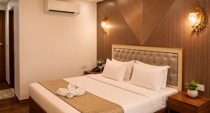 Hotel Jaisal Inn | Jaisalmer Fort View | Swimming Pool Room Type - Family Suite Hotel Jaisal Inn | Jaisalmer Fort View | Swimming Pool Room Type - Family Suite