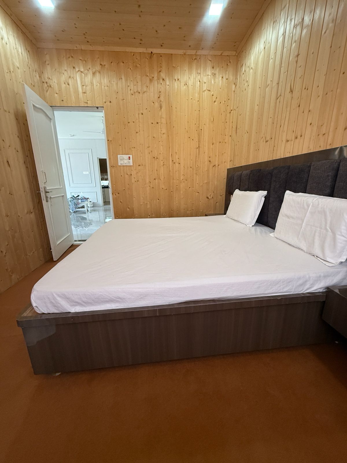 Mountain view stay in Bhadarwah Cozy Affordable - Tap to explore photos