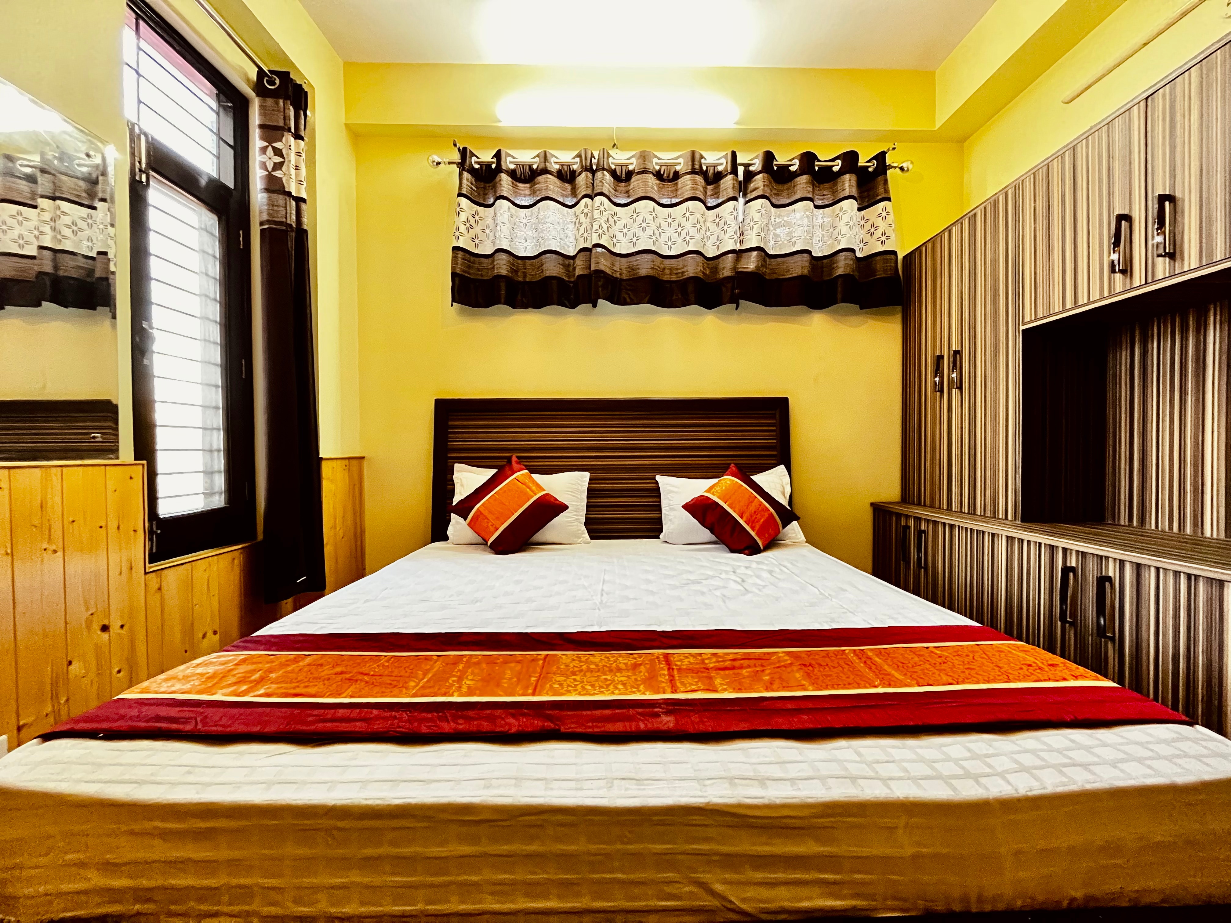 Puri B&B - Tap to explore photos