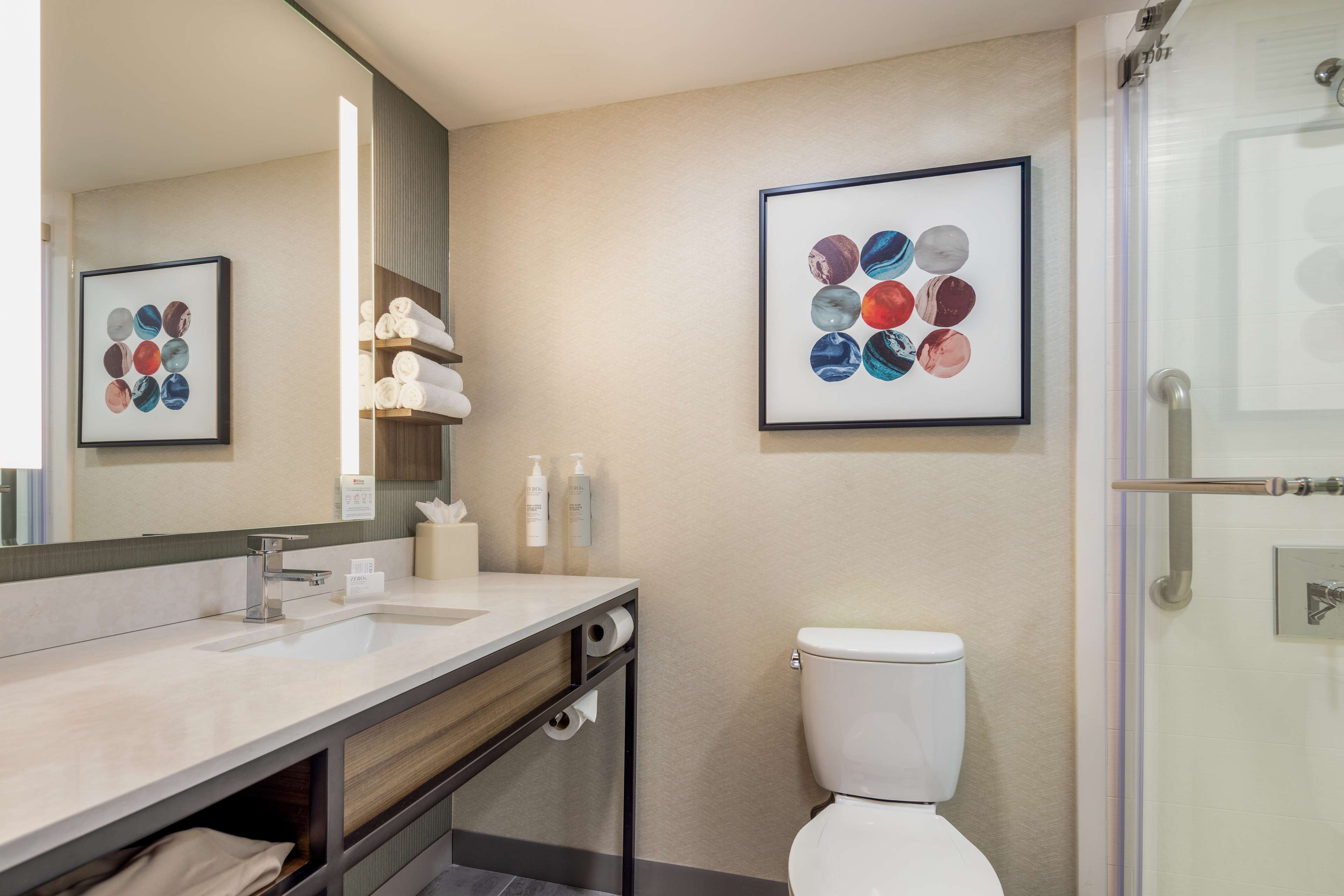 Hilton Garden Inn Chicago / Oak Brook - Tap to explore photos
